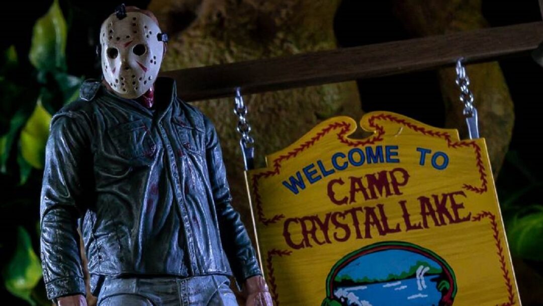 Neca Friday The 13th Crystal Lake Set 024 928x483 1